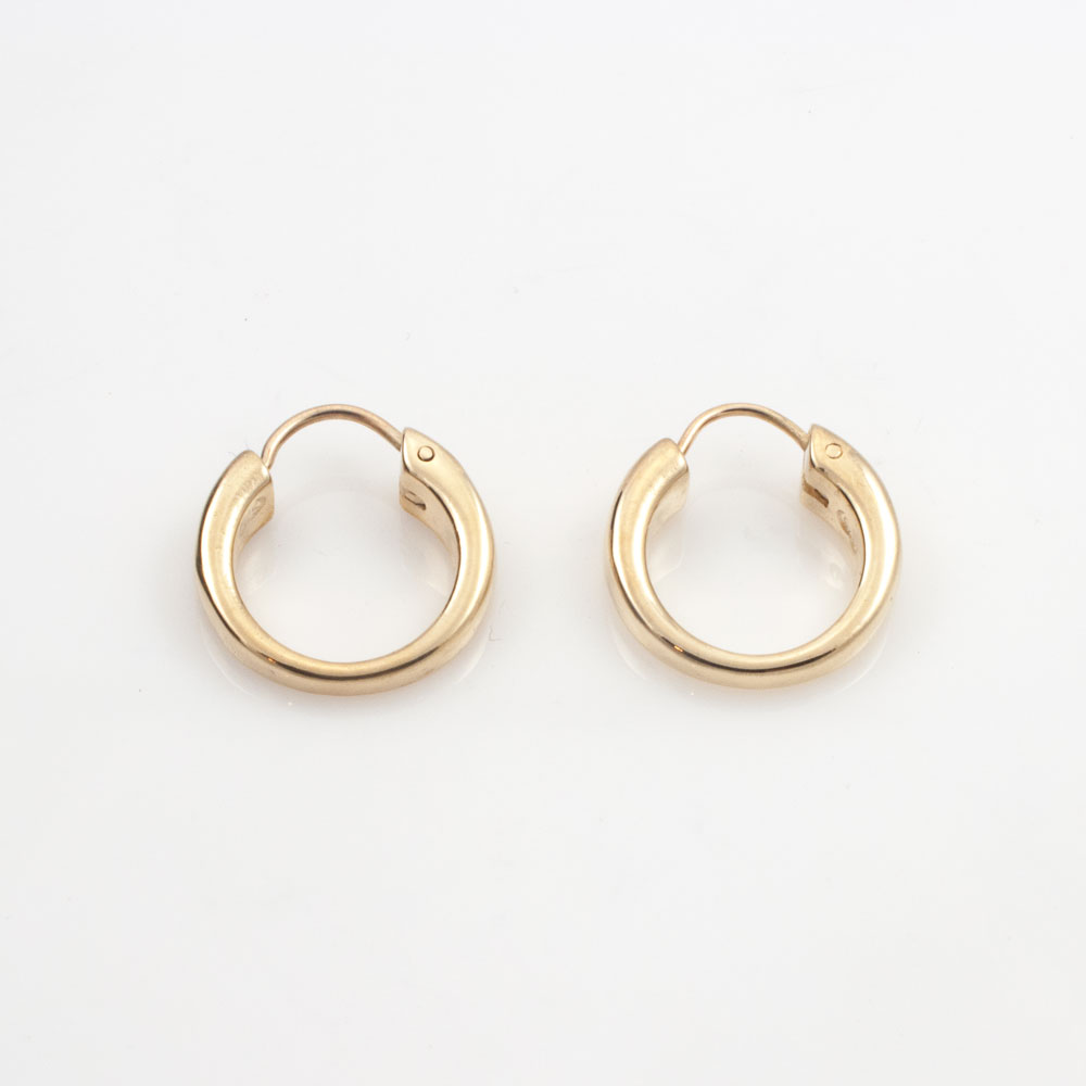 Loopy, 9ct yellow gold